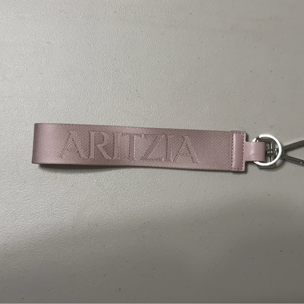 Aritzia Blush Key Holder